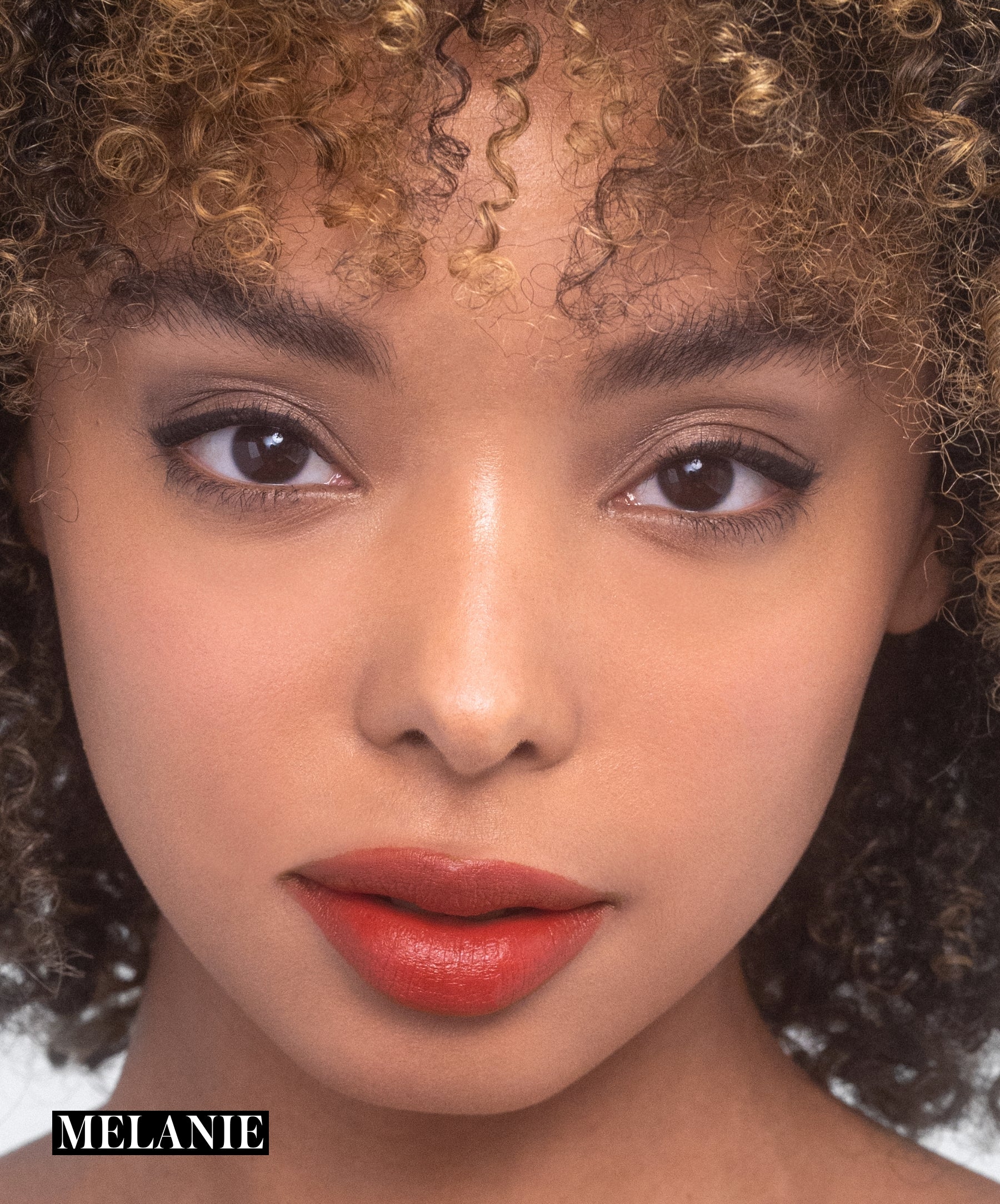 Legendary Serum Lipstick - Image 48