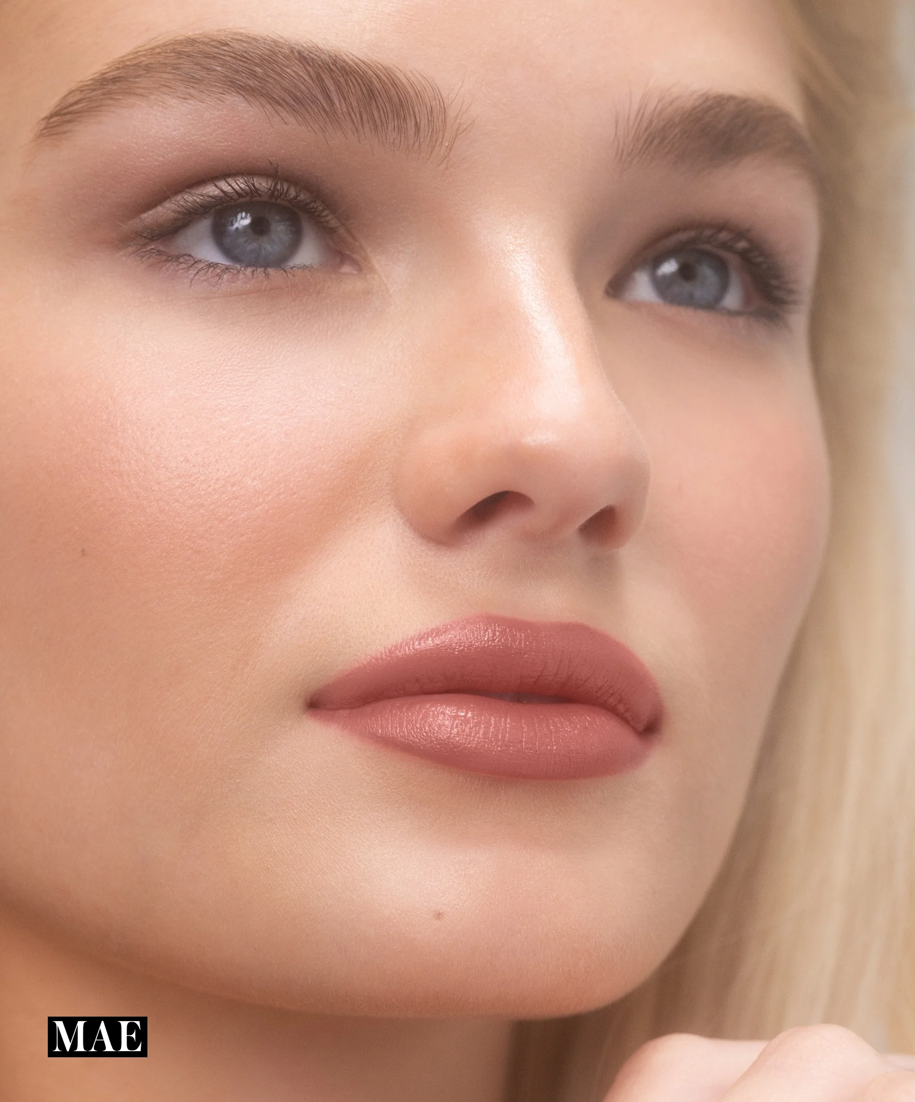 Legendary Serum Lipstick: The Nudes - Image 23