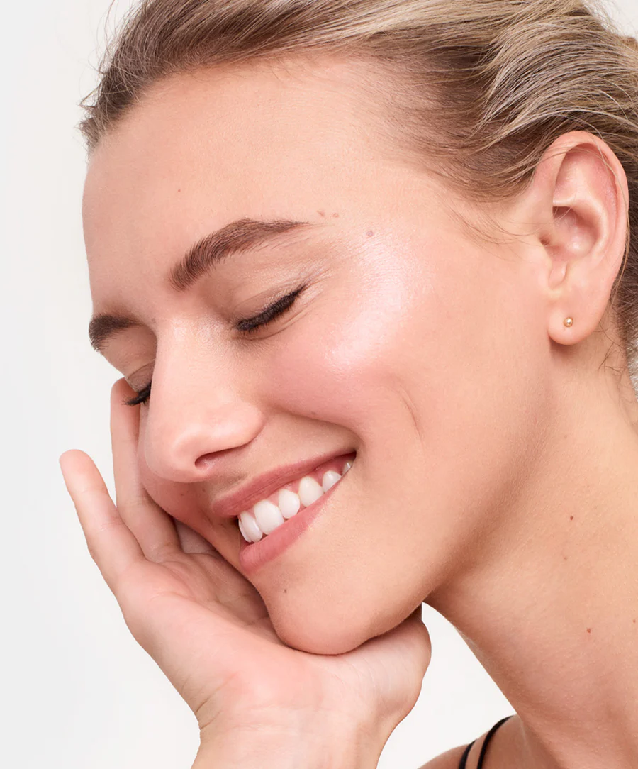 ReEvolve Natural Finish Liquid Foundation - Image 100