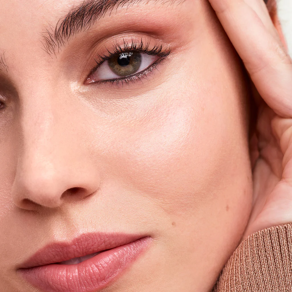ReEvolve Natural Finish Liquid Foundation - Image 12