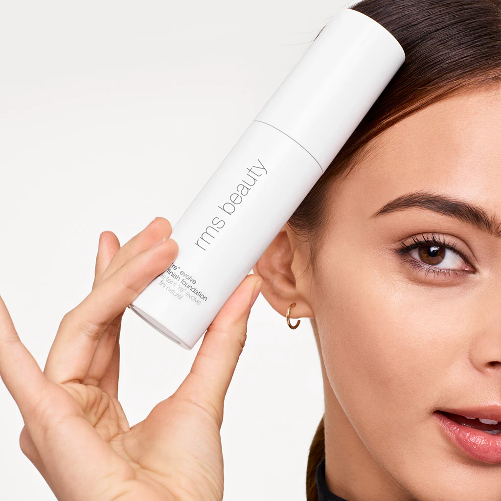 ReEvolve Natural Finish Liquid Foundation - Image 41