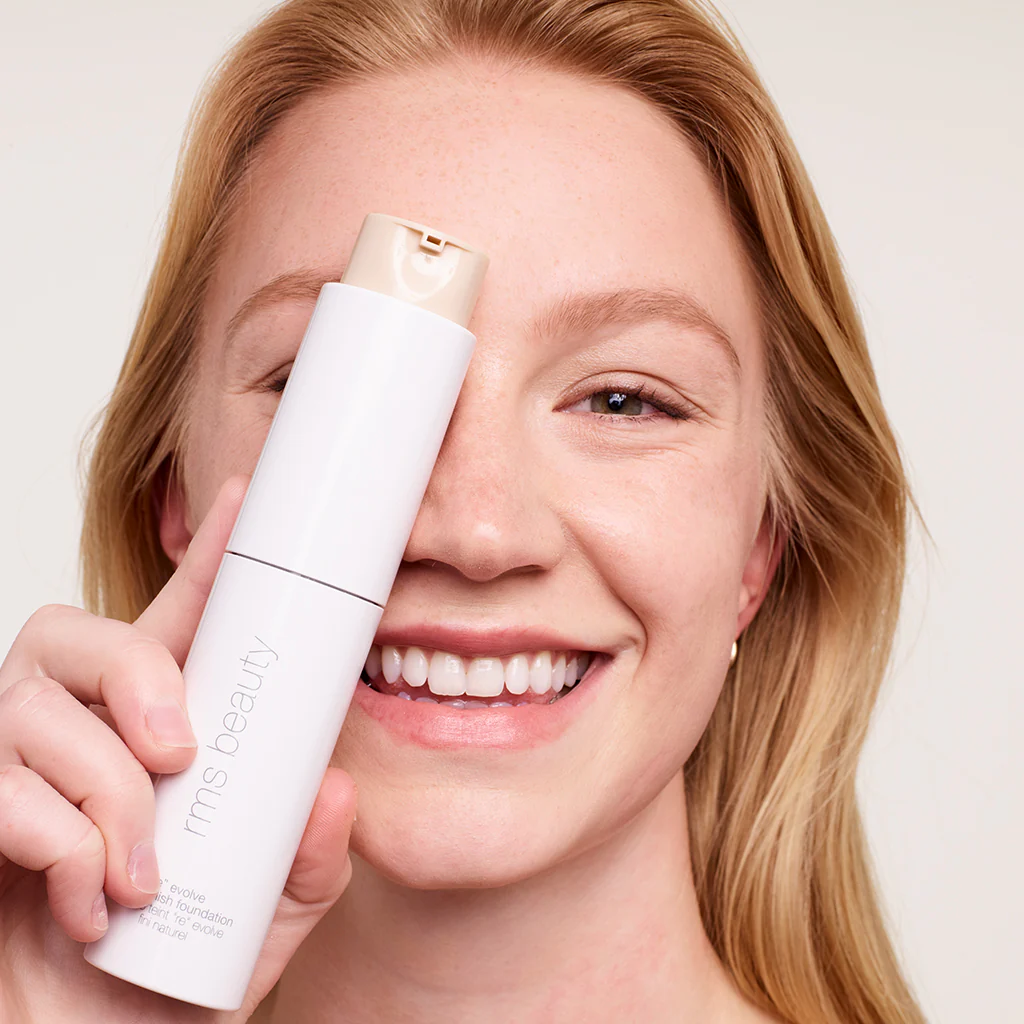 ReEvolve Natural Finish Liquid Foundation - Image 42