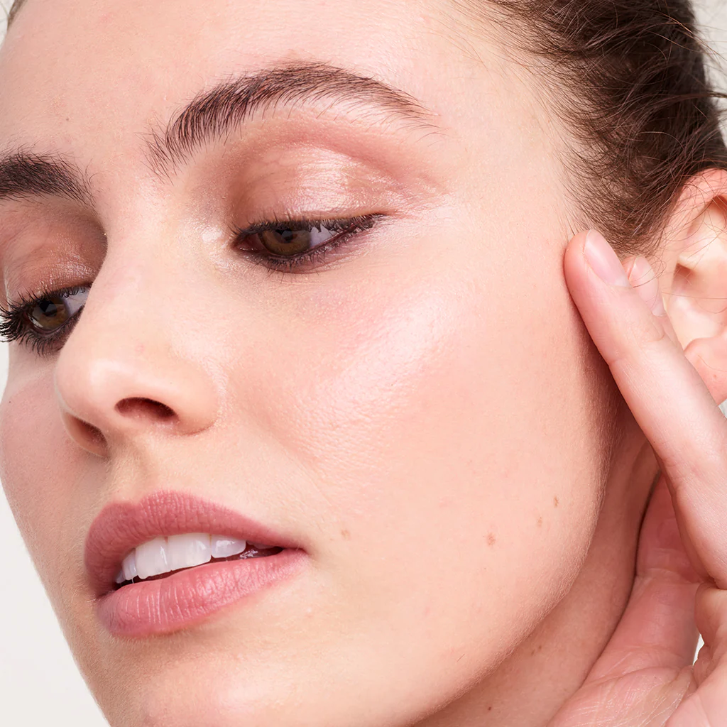 ReEvolve Natural Finish Liquid Foundation - Image 45