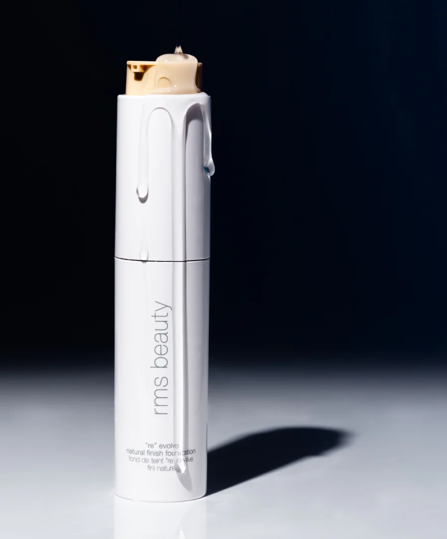 ReEvolve Natural Finish Liquid Foundation - Image 6