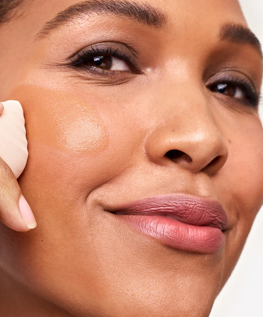 ReEvolve Natural Finish Liquid Foundation - Image 87