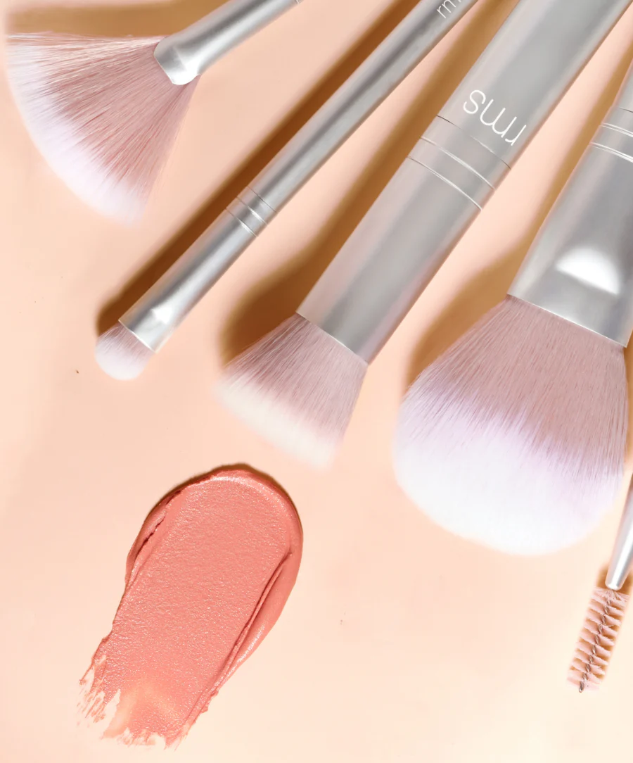 Skin2Skin Blush Brush - Image 3