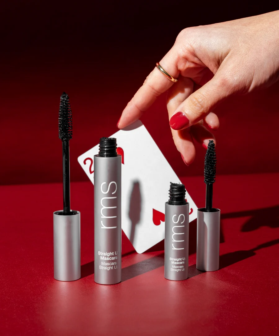 Straight Up™ Volumizing Peptide Mascara - Image 3