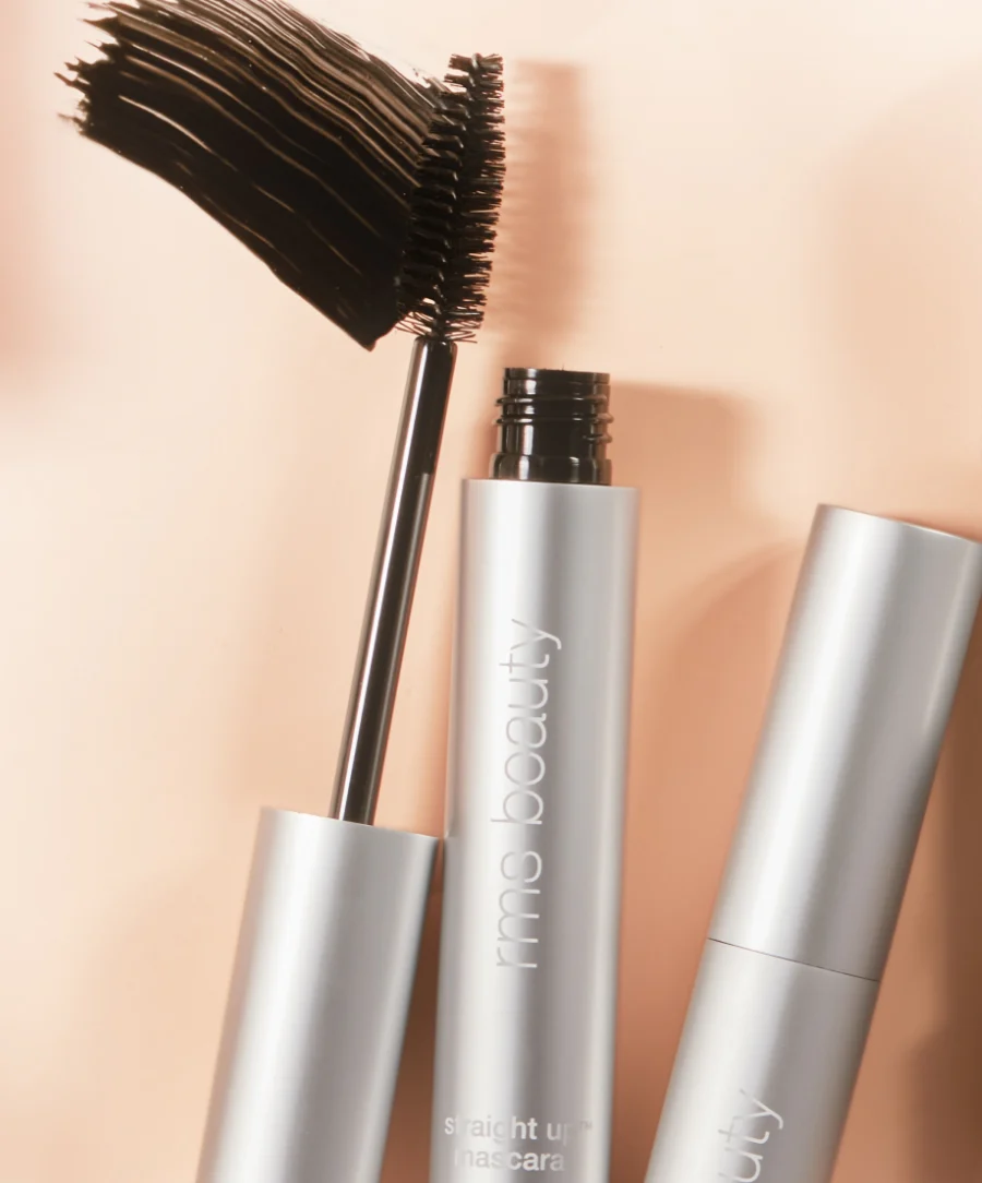 Straight Up™ Volumizing Peptide Mascara - Image 45